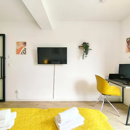 Bright Apartment Fuer Bis Zu 5 Erlangen Exterior photo