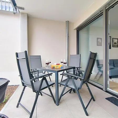 Bright Apartment Fuer Bis Zu 5 Erlangen Exterior photo