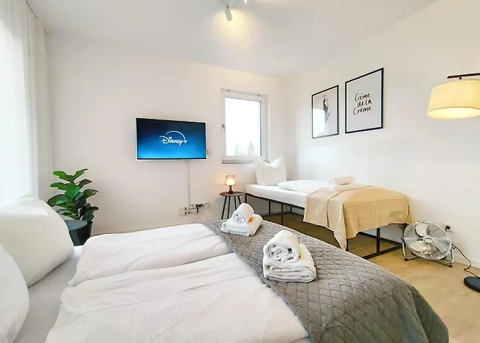 Bright Apartment Fuer Bis Zu 5 Erlangen
