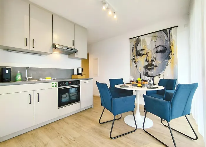 Bright Apartment Fuer Bis Zu 5 Erlangen