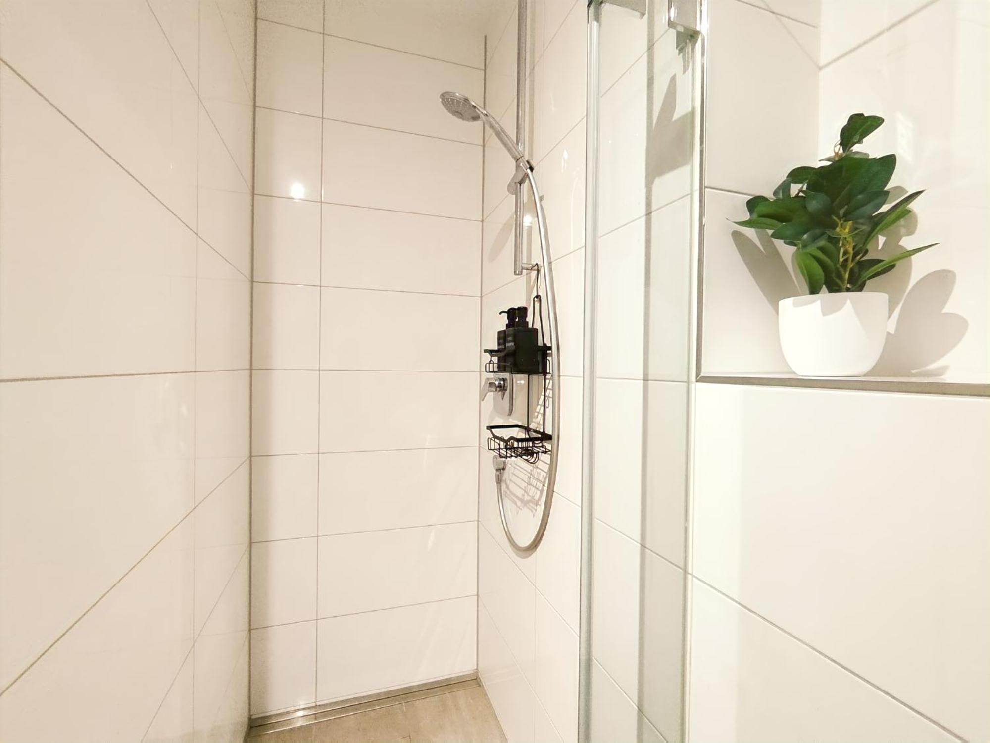 Apartment Bright Fuer Bis Zu 5 Erlangen